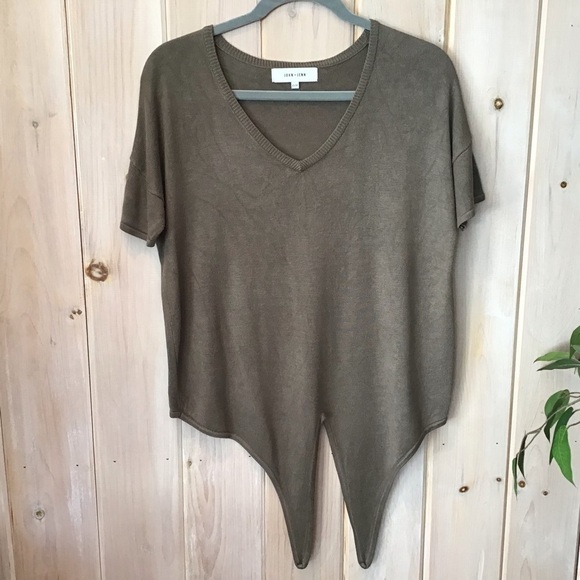 JOHN + Jenn tie front Valeriya top - Picture 2 of 8